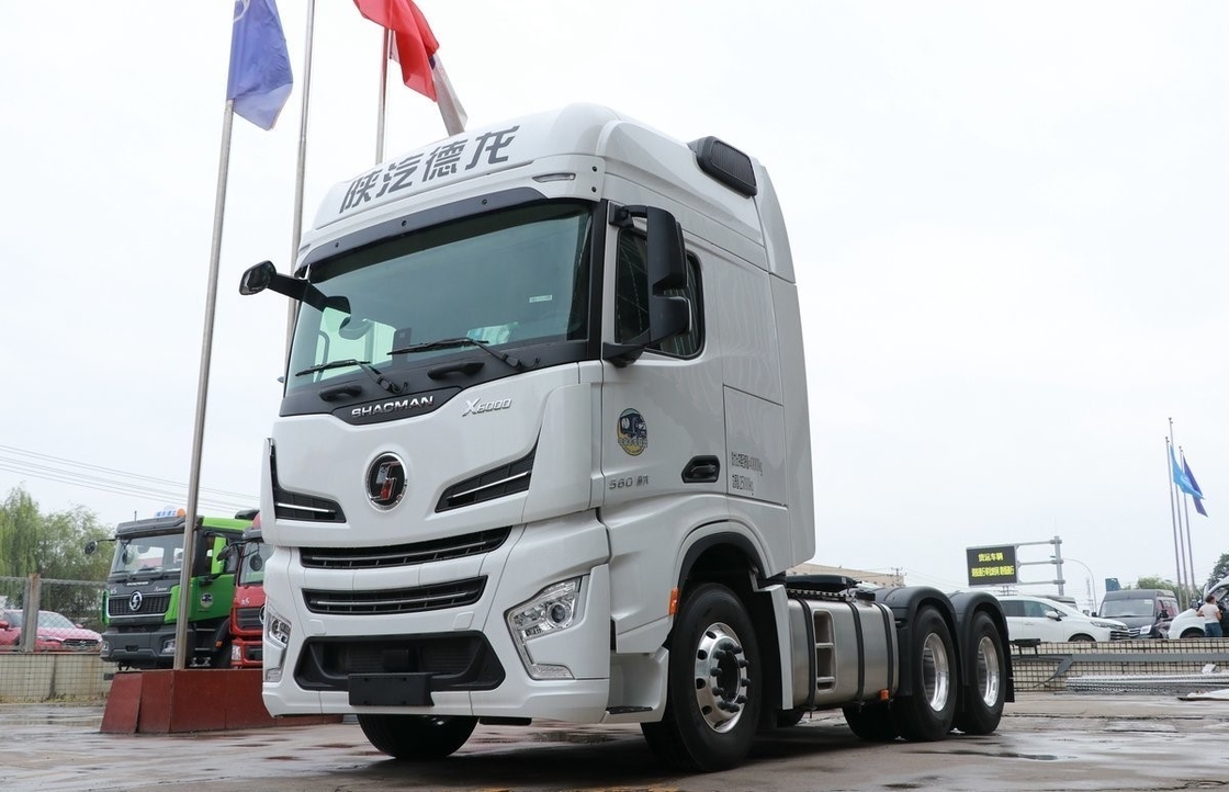 2024 Shacman Tractor Truck aandrijving 6x4 Perfect voor logistieke transportbehoeften