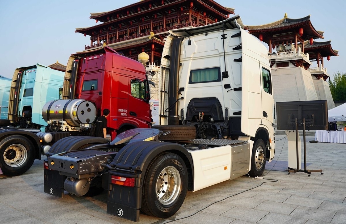 Nieuwe Shacman Traktor Truck X6000 6X4/4X2/6X2 Met Weichai/Cummins Motor Traktor Truck