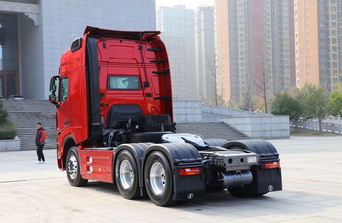 Shacman X6000 6x4 Tractor Head Truck 25ton 40ton Heavy Duty LHD Euro 5 Standard 600hp 50t capaciteitsbelasting