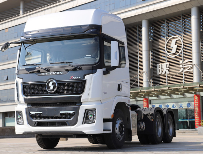 Nieuwe 6x4 4x2 550 pk Shacman X5000 Traktor Truck Voor Engineering Transport
