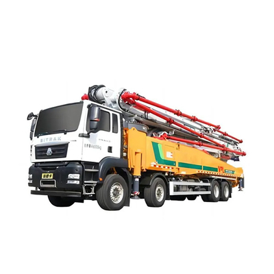 28m-65m hoge betonpomptruck voor precieze beton gieten